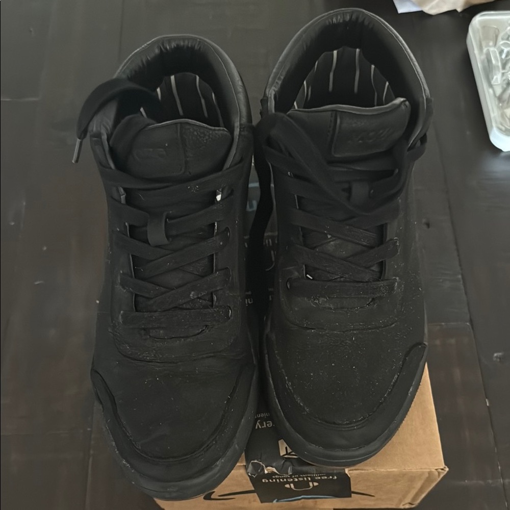 Mozo Kitchen Crew Anti Slip Oil Resistant Sneakers